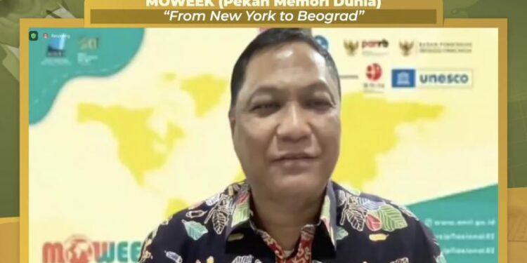 Deputi Bidang Hubungan Antar Lembaga, Sosialisasi, Komunikasi, dan Jaringan Badan Pembinaan Ideologi Pancasila (BPIP) Prakoso memberi pidato kunci dalam seminar bertajuk “Persiapan Arsip Gender Sebagai Memory of the World” yang disiarkan secara langsung di kanal YouTube Arsip Nasional RI, Jumat (15/10/2021). (MASAPNEWS/ANT)