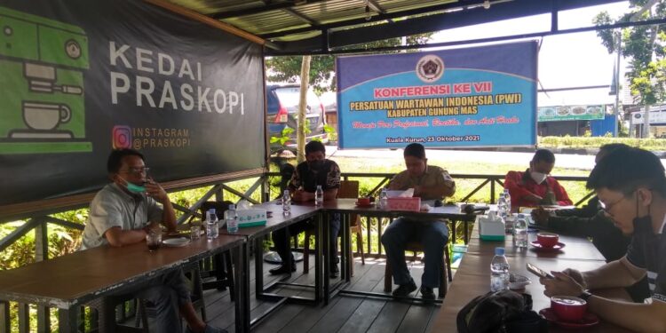 Suasana konferensi ke VII PWI Kabupaten Gumas, di Kuala Kurun, Sabtu (23/10/2021). (IST)