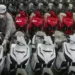 Pekerja menata sepeda motor listrik Gesits yang telah selesai dirakit di pabrik PT Wika Industri Manufaktur (WIMA), Cileungsi, Kabupaten Bogor, Jawa Barat, Rabu (27/10/2021). (MASAPNEWS/ANT)