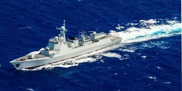 Ilustrasi - Penampakan Hohhot (Hull 161), kapal perusak kawal rudal milik Komando Armada Selatan Tentara Pembebasan Rakyat China (PLA), saat berpatroli di perairan Laut China Selatan pada Kamis (20/8/2020) pagi. (MASAPNEWS/ANT/HO-ChinaMilitary)