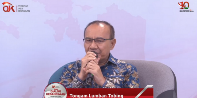 Ketua Satgas Waspada Investasi (SWI) Tongam Lumban Tobing dalam Dialog Kebangsaan Series 3 yang bertajuk "Pemberantasan Pinjaman Online Ilegal" secara daring di Jakarta, Selasa (9/11/2021). (ANT/MN-2)