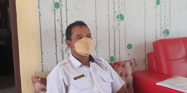 Kepala SMAN 1 Kurun, Batuah. (MASAPNEWS/GCM)