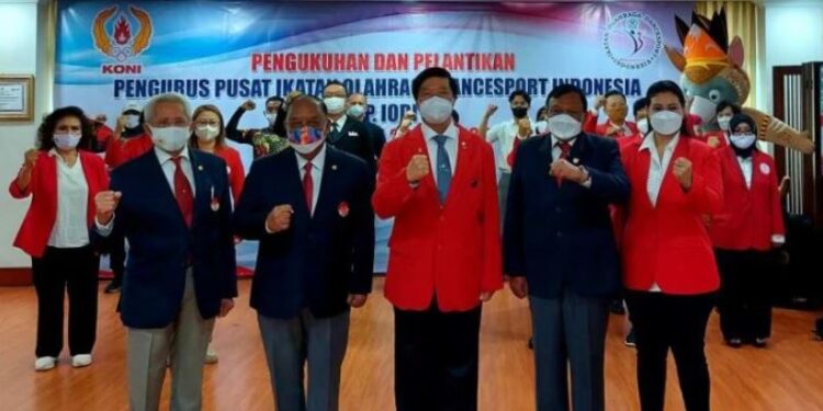 KONI Pusat melantik dan mengukuhkan kepengurusan PP IODI masa bakti 2021-2025 di Kantor KONI Pusat, Senayan, Jakarta, Selasa (23/11/2021). (ANT)