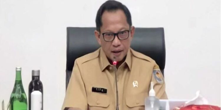 Menteri Dalam Negeri (Mendagri) Muhammad Tito Karnavian dalam Rapat Koordinasi (Rakor) Evaluasi Penyerapan Anggaran Daerah Tahun 2021, Senin (22/11/2021). (ANT)