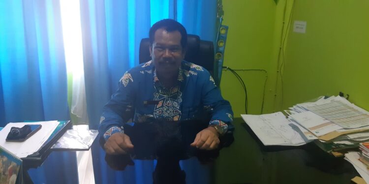 Direktur PDAM Tirta Bahalap Kabupaten Gumas Guntur J Ruben
