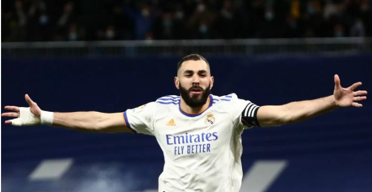 Selebrasi Karim Benzema setelah mencetak satu-satunya gol dalam pertandingan antara Real Madrid melawan Athletic Bilbao di Santiago Bernabeu pada Rabu (1/12/2021) waktu setempat. ANT/IST