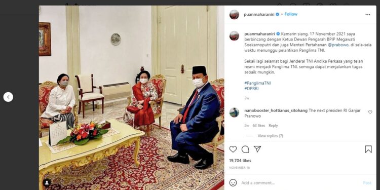 Tangkapan layar - Ketua Umum PDI Perjuangan Megawati Soekarnoputri, Ketum Partai Gerindra Prabowo Subianto dan Ketua DPP PDIP Puan Maharani berbincang di sela waktu menunggu pelantikan Panglima TNI. (17/11/2021). (MASAPNEWS/Instagram @puanmaharani)