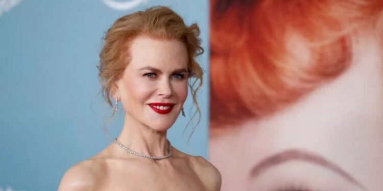 Nicole Kidman di penayangan perdana film "Being the Ricardos", Los Angeles, California, AS, 6 Desember 2021 (REUTERS/MARIO ANZUONI)