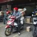 Ilustrasi: Petugas jasa pengiriman bersiap mengirimkan paket kepada pelanggan. (MASAPNEWS/ANT)