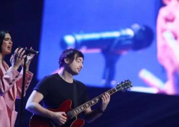 Popstar asal Inggris Dua Lipa tampil di Konser Lazada Super Party di ICE BSD, Serpong, Tangerang Selatan, Banten, Selasa (26/3/2019). Konser perdana persembahan Lazada ini digelar dalam rangka memperingati hari jadinya yang ke- 7. (MASAPNEWS/ANT)
