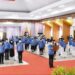 Para ASN lingkup Pemkab Lamandau saat diambil sumpah janji oleh Bupati Hendra Lesmana di GPU Lantang Torang Nanga Bulik dengan menerapkan Prokes covid-19,kemarin.
