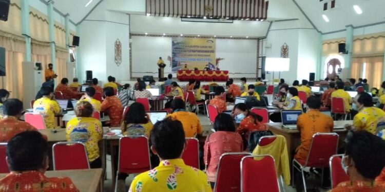 Suasana pembukaan bimbingan dan pelatihan penatausahaan APBD tahun anggaran 2022 menggunakan aplikasi Simda Next-G atau FMIS di GPU Damang Batu Kuala Kurun, Kamis (27/1/2022). (Foto : Diskominfosantik Gumas)