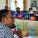 Anggota Komisi III DPRD Kotawaringin Timur Dadang Siswanto saat rapat kerja dengan mitra kerja, belum lama ini. (ANT)
