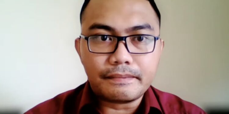 Tangkapan layar - Peneliti Pusat Kajian Politik Universitas Indonesia (Puskapol UI) Beni Telaumbanua menyampaikan paparan dalam webinar bertajuk Memastikan Keterwakilan Perempuan di Penyelenggara Pemilu yang disiarkan secara langsung di kanal YouTube Rumah Pemilu dan disaksikan dari Jakarta, Selasa (4/1/2022). (MASAPNEWS/ANT)