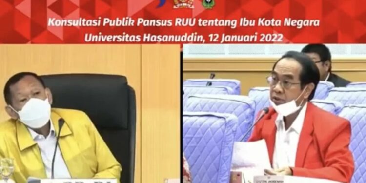 Tangkapan layar Guru Besar Ilmu Kelautan Universitas Hasanuddin Makassar Jamaluddin Jompa dalam Konsultasi Publik Pansus RUU IKN di Jakarta, Rabu (12/1/2022). (MASAPNEWS/ANT)