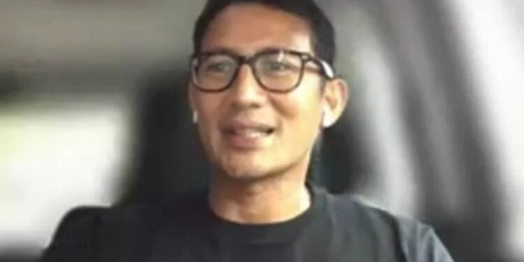 Menteri Pariwisata dan Ekonomi Kreatif Sandiaga Salahudin Uno saat menghadiri webinar "Lokalate Ngopinspirasi Summit 2022" pada Jumat (14/1/2022). (MASAPNEWS/ANT)