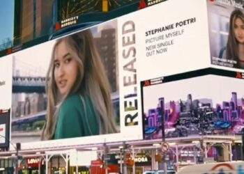 “Picture Myself” Stephanie Poetri tampil di Billboard NYC Times Square (MASAPNEWS/ANT/HO/88rising)