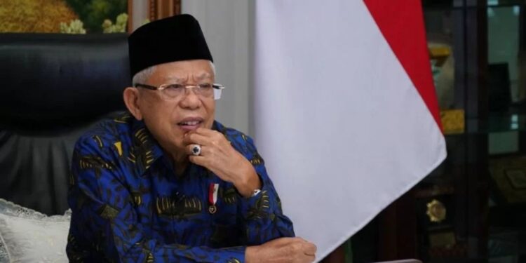 Wakil Presiden Ma’ruf Amin menyampaikan pidato di acara Tasyakur Milad ke-33 Lembaga Pengkajian Pangan, Obat dan Kosmetika Majelis Ulama Indonesia, melalui konferensi video dari kediaman resmi wapres di Jakarta, Selasa (25/1/2022). (MASAPNEWS/ANT/HO-Setwapres)