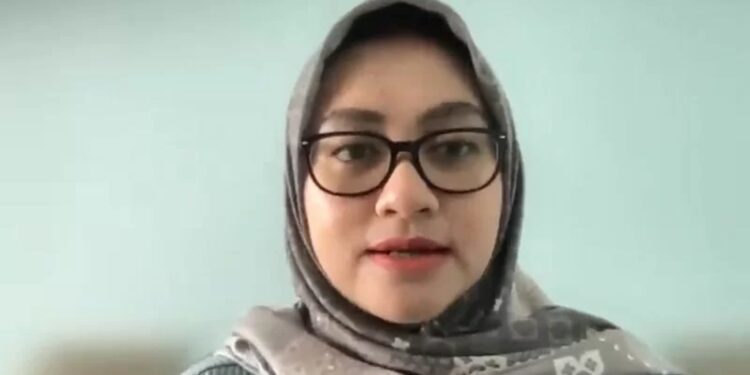 Tangkapan layar Direktur Eksekutif Perludem, Khoirunnisa Nur Agustyati, dalam diskusi virtual Perludem bertajuk “Memastikan Keterwakilan Perempuan Minimal 30 Persen di KPU dan Bawaslu”, dipantau dari Jakarta, Rabu (26/1/2022). (MASAPNEWS/ANT)