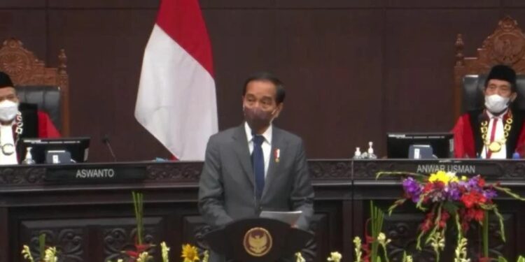 Presiden Joko Widodo (Jokowi) menghadiri Sidang Pleno Khusus Penyampaian Laporan Mahkamah Konstitusi (MK), di Jakarta, Kamis (10/2/2022). (MASAPNEWS/ANT/Youtube-Sekretariat Presiden)