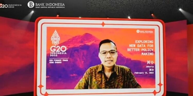 Tangkapan layar Ekonom Bank Central Asia (BCA) David Sumual dalam webinar di Jakarta, Selasa (15/2/2022). (MASAPNEWS/ANT)