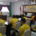 Sekda Gumas Yansiterson memimpin rapat evaluasi penanganan dan antisipasi COVID-19, di Kuala Kurun, Kamis (10/2/2022). (Foto : Diskominfosantik Gumas)