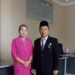 Wakil Ketua Komisi I DPRD Kabupaten Gumas, Polie L Mihing dan istri. (Foto : Dokumentasi pribadi)