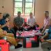 Anggota DPRD Kotawaringin Timur Dadang Siswanto (kanan) bersama rekannya saat reses ke Desa Tinduk Kecamatan Baamang, belum lama ini. (ANT/IST)