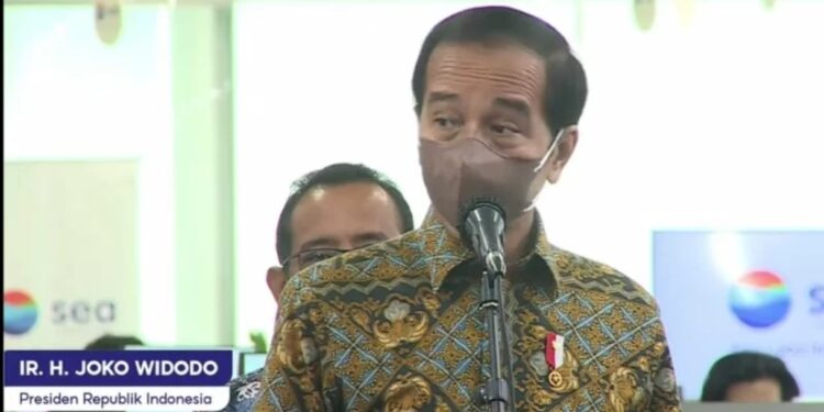 Tangkapan layar Presiden RI Joko Widodo memberikan sambutan pada acara peresmian Sea Labs Indonesia di Jakarta, Selasa (1/3/2022). (MASAPNEWS/ANT)