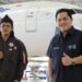 Ilusrasi: Menteri BUMN Erick Thohir (kanan) bertemu dengan pembuat miniatur pesawat terbang Garuda Indonesia Gus Humaidi (kiri) di Bandara Soekarno Hatta, Tangerang, Selasa (15/2/2022). (MASAPNEWS/ANT/HO-Kementerian BUMN)