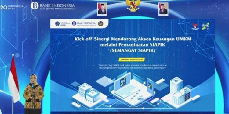 Tangkapan layar Kepala Departemen Pengembangan UMKM dan Perlindungan Konsumen Bank Indonesia Yunita Resmi Sari dalam Peluncuran Buku Literasi Siapik secara daring, Senin (7/3/2022). (MASAPNEWS/ANT)