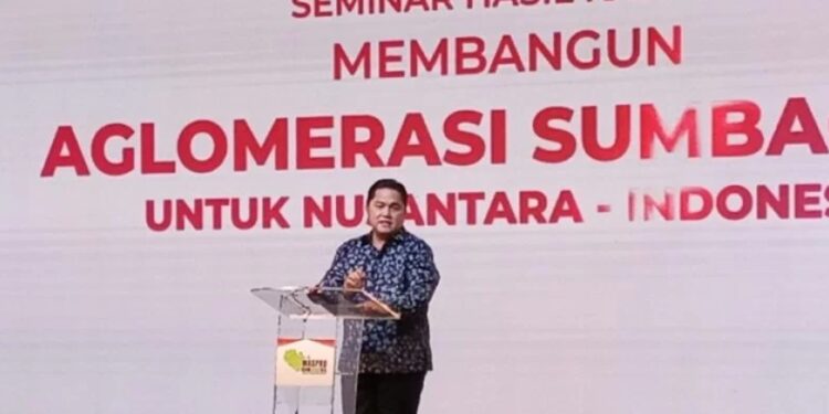 Menteri BUMN Erick Thohir dalam seminar hasil kajian Membangun Aglomerasi Sumatera Bagian Selatan (Sumbagsel) di Jakarta, Sabtu (12/3/2022). (MASAPNEWS/ANT)