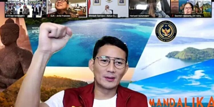 Tangkapan layar - Kehadiran virtual Menteri Pariwisata dan Ekonomi Kreatif, Sandiaga Uno dalam acara peresmian sentra vaksinasi di STP NHI Bandung, Jawa Barat, Sabtu (24/7/2021). (MASAPNEWS/ANT/HO-Kemenparekraf)