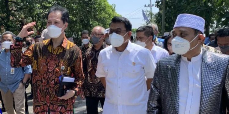 Kepala Staf Kepresidenan Moeldoko (tengah) melakukan kunjungan kerja di Institut Teknologi Nasional (ITN) Malang, Jawa Timur, Rabu (23/3/2022). (MASAPNEWS/ANT)