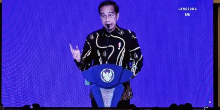 Presiden Jokowi saat memberi pengarahan pada Aksi Afirmatif Bangga Buatan Indonesia (BBI) di Bali, Jumat (25/3). (MASAPNEWS/ANT/HO-Kominfo)