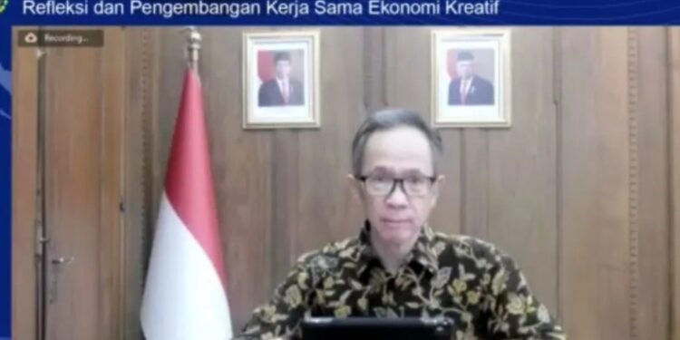 Tangkapan layar- Wakil Menteri Luar Negeri RI Mahendra Siregar dalam Webinar Refleksi dan Pengembangan Kerja Sama Ekonomi Kreatif, Jakarta, Rabu (20/3/2022). (MASAPNEWS/ANT)