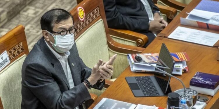 Menkumham Yasonna H. Laoly mengikuti Rapat Kerja dengan Komisi III DPR di Kompleks Parlemen Senayan, Jakarta, Rabu (2/2/2022). (MASAPNEWS/ANT)