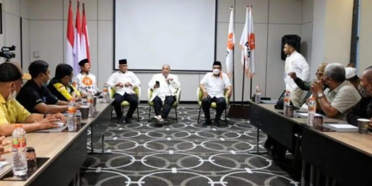 Pengurus DPP PKS saat mendengar aspirasi sejumlah kelompok masyarakat di Surabaya beberapa waktu lalu. (MASAPNEWS/ANT/HO-PKS Jatim)