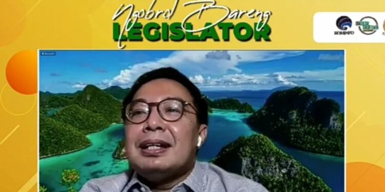 Tangkapan layar Anggota Komisi I DPR RI Bobby Adhityo Rizaldi saat menjadi narasumber dalam webinar bertajuk "Menjadi Netizen Pejuang, Bersama Melawan Hoaks", seperti dipantau di Jakarta, Senin (4/4/2022). (MASAPNEWS/ANT)