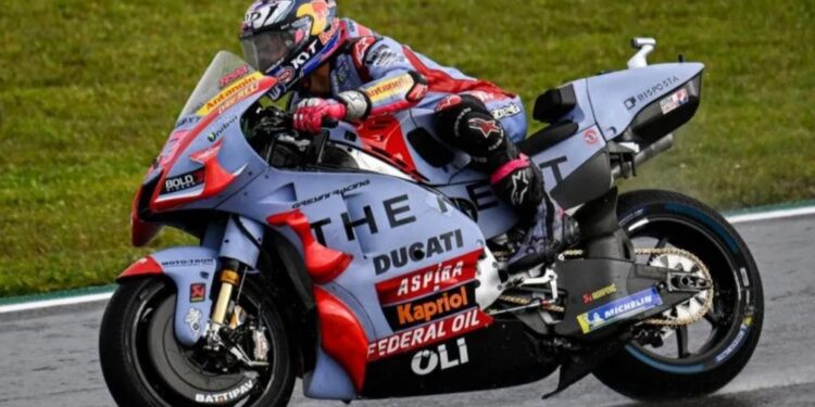 Pebalap tim Gresini Racing MotoGP, Enea Bastianini saat menjalani kualifikasi MotoGP Portugal di Sirkuit Algarve, Sabtu (24/4/2022). (MASAPNEWS/HO/MotoGP-Gresini Racing)