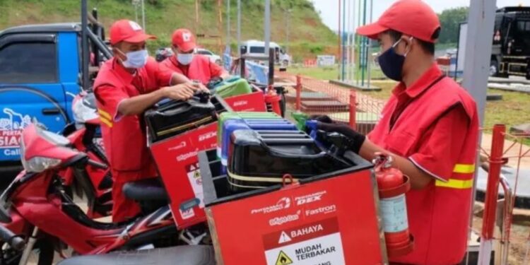Layanan Pertamina mengantar bahan bakar minyak menggunakan sepeda motor atau motorist. (MASAPNEWS/ANT/HO-Pertamina)