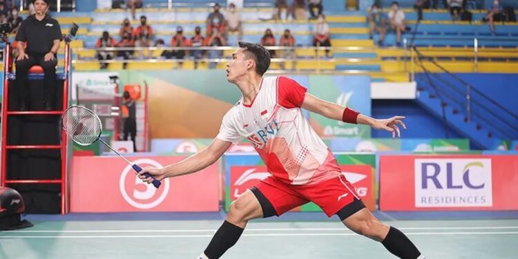 Jonatan Christie akan bertemu rekan senegara, Chico Aura Dwi Wardoyo pada babak semifinal Kejuaraan Asia 2022 di Manila, Filipina, Sabtu (30/4/2022). (MASAPNEWS/ANT/HO-PP PBSI)