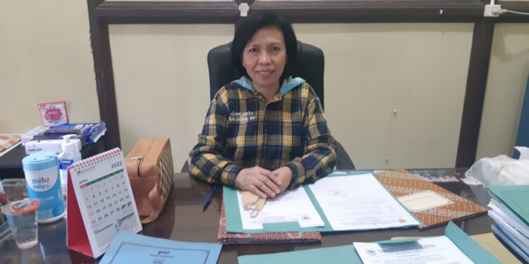 Kepala Disdalduk KB P3A Kabupaten Gumas dr Maria Efianti. (MASAPNEWS/HY)