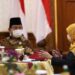 Ketua Umum DPP Partai Gerindra Prabowo Subianto saat silaturahim dengan Gubernur Jatim Khofifah Indar Parawansa, di Gedung Negara Grahadi Surabaya, Selasa (3/5/2022). (ANT/IST)