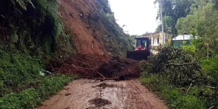 Ilustrasi - Tanah longsor. (MASAPNEWS/ANT)