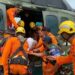 Tom SAR gabungan mengevakuasi penumpang dan pilot pesawat Susi Air yang mengalami insiden dalam penerbangan Timika-Duma, Kamis (23/6) . (MASAPNEWS/ANT/HO/Dok Lanud Timika)