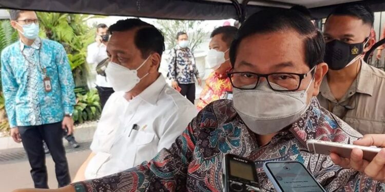 Sekretaris Kabinet Pramono Anung di lingkungan Istana Kepresidenan Jakarta, Selasa (14/6/2022). (MASAPNEWS/ANT)