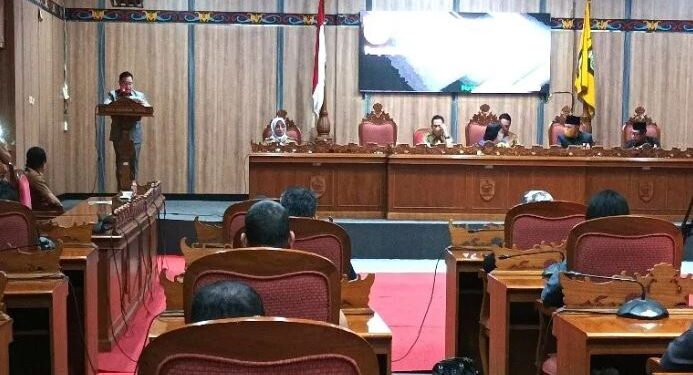 Rapat paripurna DPRD Kotim dihadiri Bupati Halikinnor, Senin (25/7/2022). (ANT)