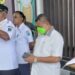 Pj Gubernur Papua Barat, Komisaris Jenderal Polisi (Purn) Paulus Waterpauw, memberikan arahan kepada personel Satpol PP Provinsi Papua Barat. (MASAPNEWS/ANT)