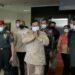 Menteri Pertahanan, Prabowo Subianto (tengah), pada saat menyapa sejumlah jurnalis usai memberikan kuliah umum dalam Rapat Kerja Nasional Forum Dekan Ilmu Sosial Perguruan Tinggi Negeri se-Indonesia, di Kota Malang, Jawa Timur, Minggu (3/7/2022). (MASAPNEWS/ANT)